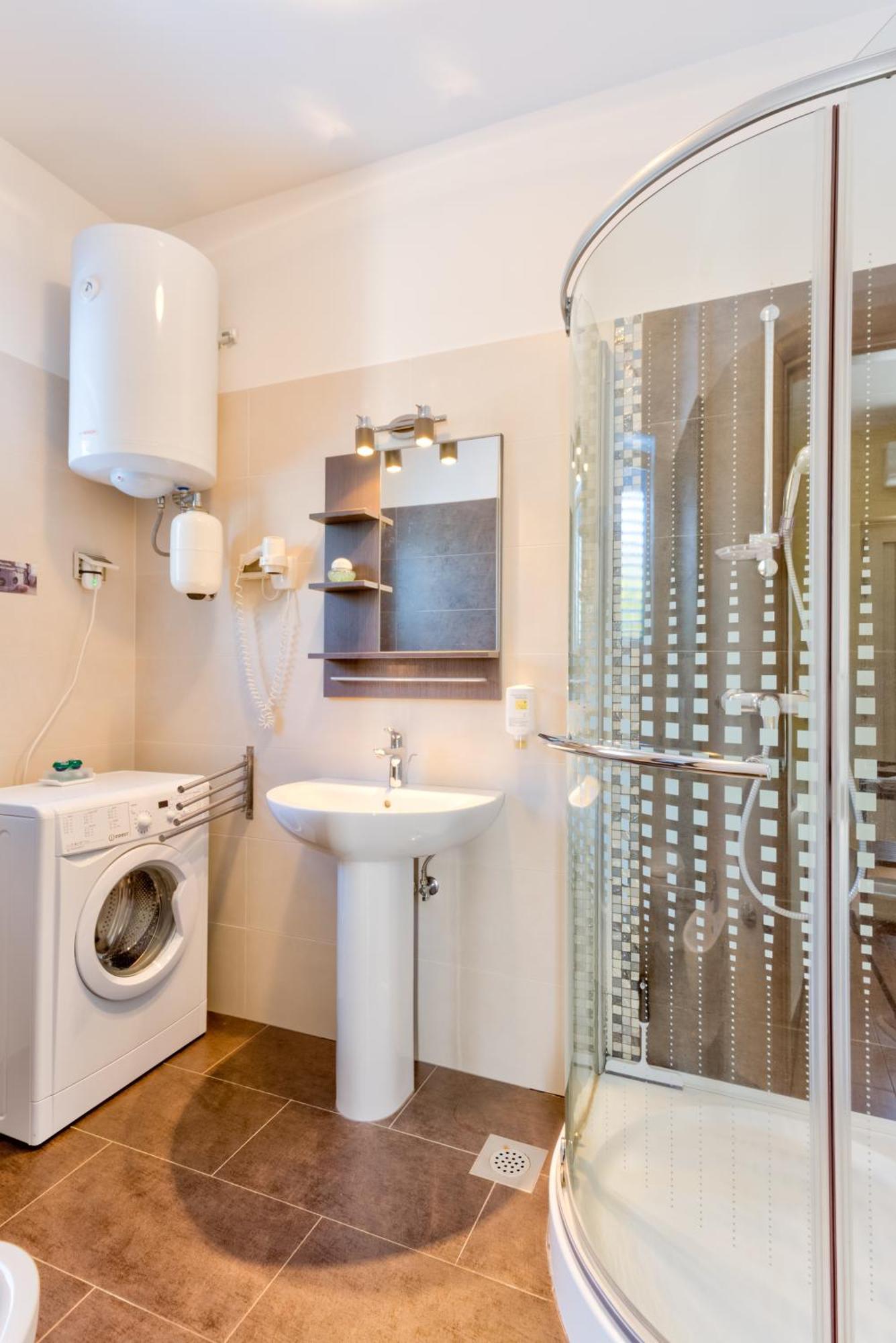 Apartment In Villa Moletto Seaside & Relax - 4 Guests Lovrečica Kültér fotó